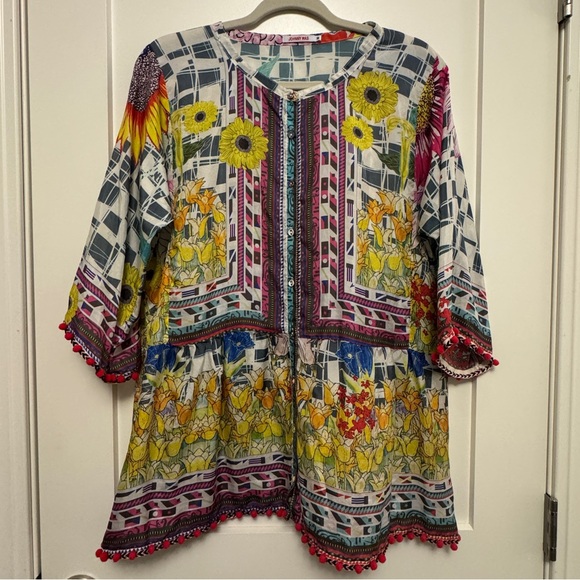 Johnny Was Tops - Johnny Was Theda Floral Tunic 100% silk Size Medium